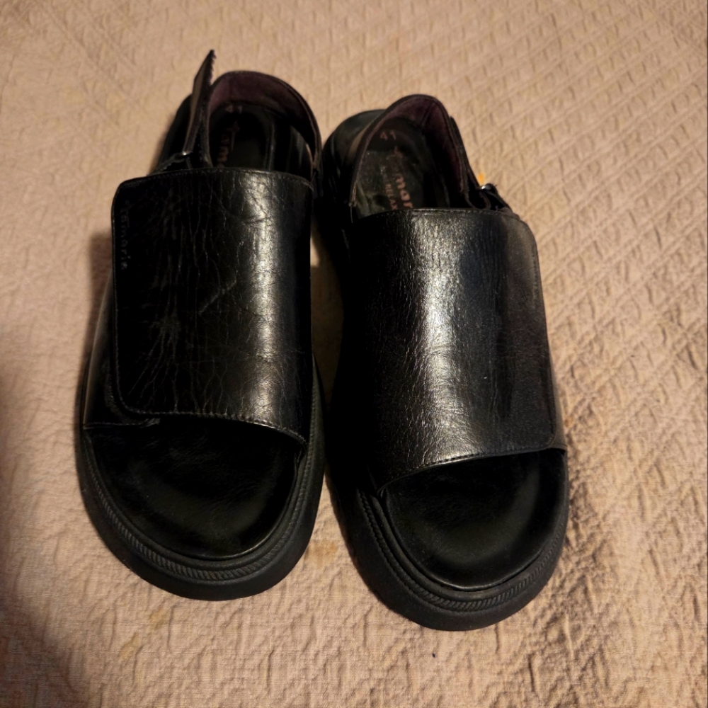 Womens Tamaris Black Leather Shoe Size 10-10.5